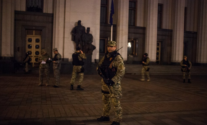 У ніч на 1 травня на вулиці Києва вивели військову техніку