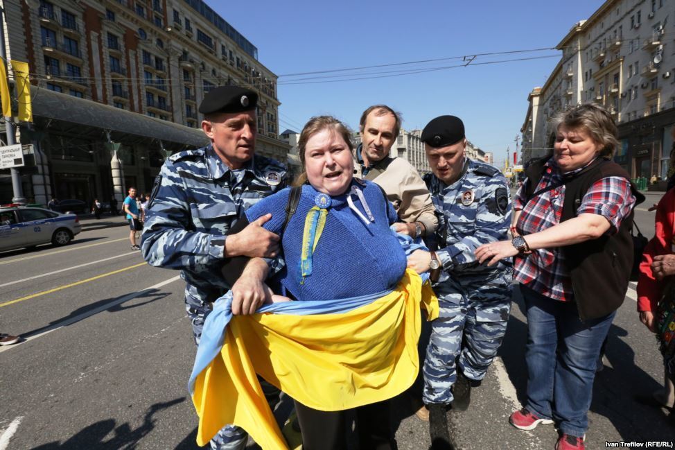 У Москві розігнали антивоєнну акцію на підтримку України: є затримані