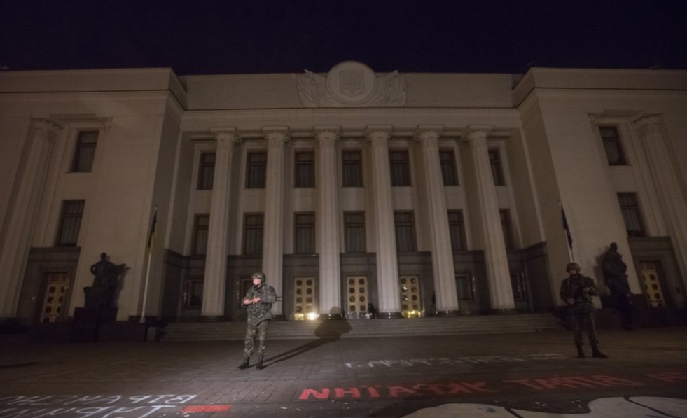 У ніч на 1 травня на вулиці Києва вивели військову техніку