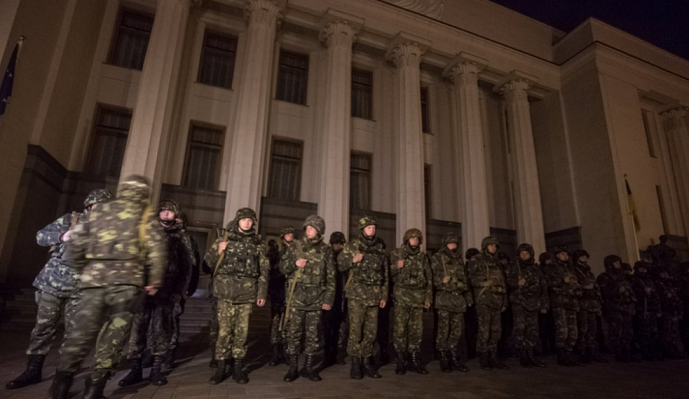 В ночь на 1 мая на улицы Киева вывели военную технику