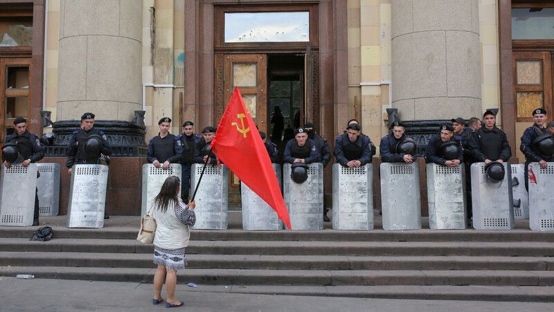 В Украине прошли первомайские шествия. Фоторепортаж