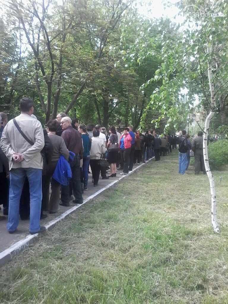 На Донбассе строятся в искусственные очереди, чтобы проголосовать на псевдореферендуме