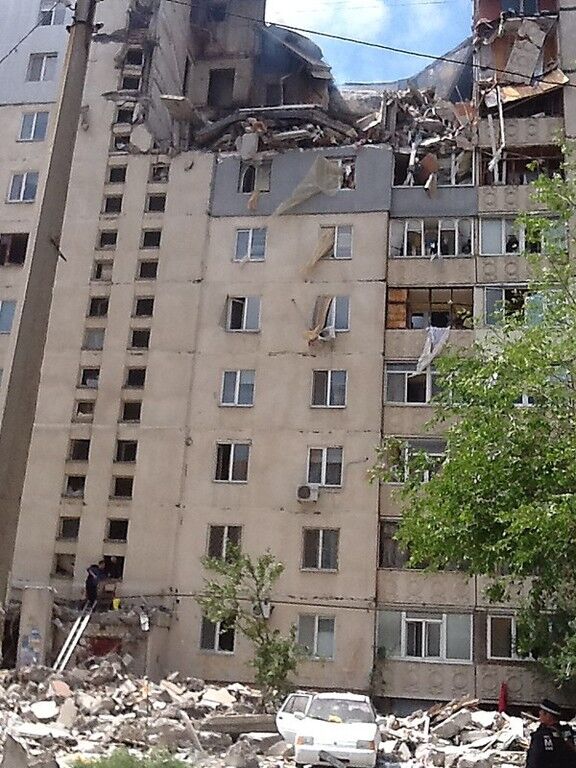 Під час вибуху багатоповерхівки в Миколаєві загинуло дві людини, троє постраждали