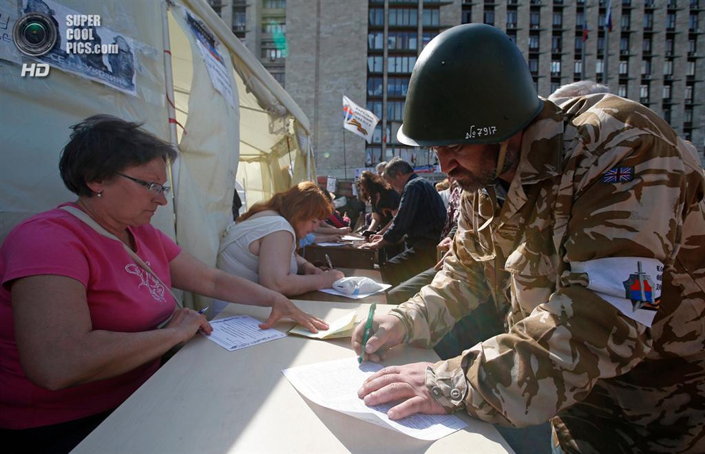 Як проходив референдум на сході України