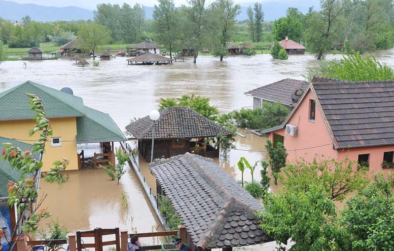 В Сербии, Боснии и Хорватии объявлено ЧП из-за рекордного наводнения