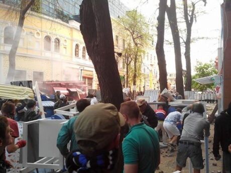 В Одессе пособники террористов стреляют по патриотам, милиция бездействует