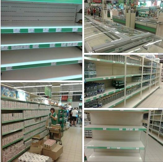 В Крыму в магазинах закончились продукты. Фотофакт