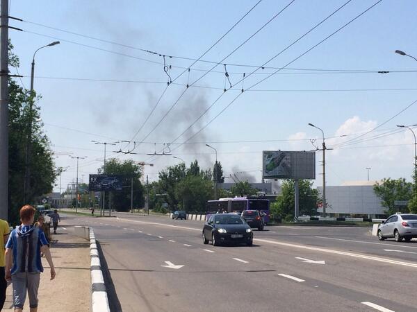 В районе аэропорта Донецка слышны взрывы