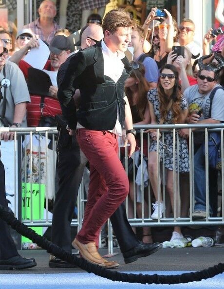 Задержание украинского журналиста, напавшего на Брэда Питта. Много фото