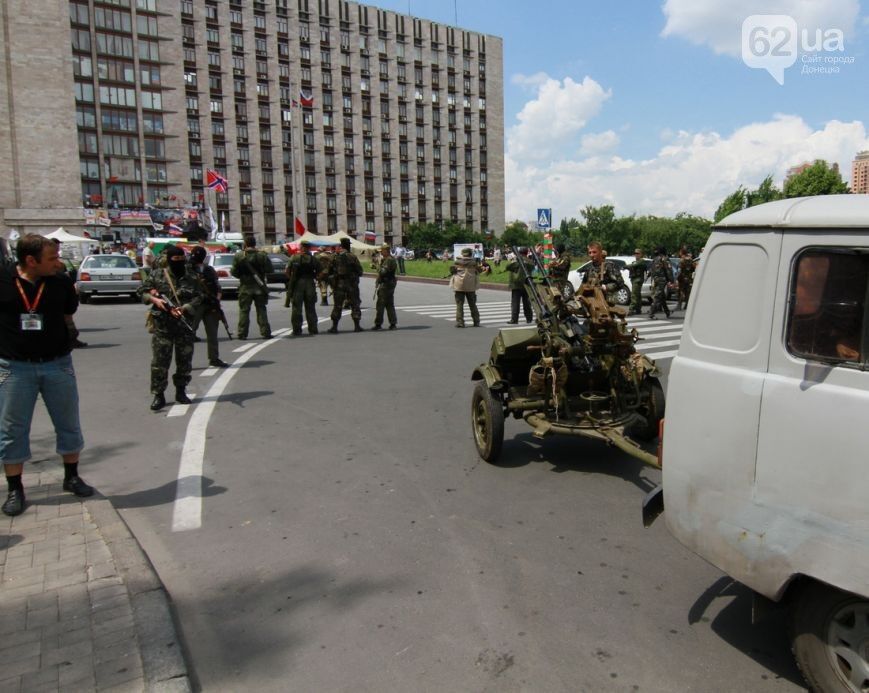 Терористи з "Востока" вигнали "ДНР" з будівлі Донецької ОДА