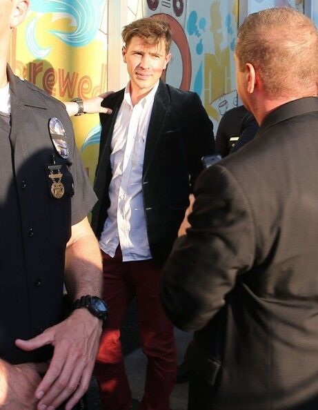 Задержание украинского журналиста, напавшего на Брэда Питта. Много фото