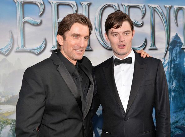 Анджелина Джоли в черной коже и ее бюст-убийца 