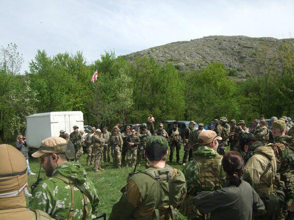 Бойовиків "Новоросії" готували інструктори з Кавказу в Кримських горах - журналіст
