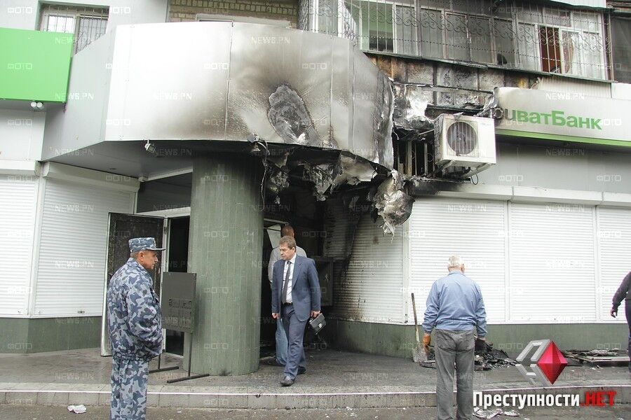 В Николаеве ночью горело отделение банка Коломойского