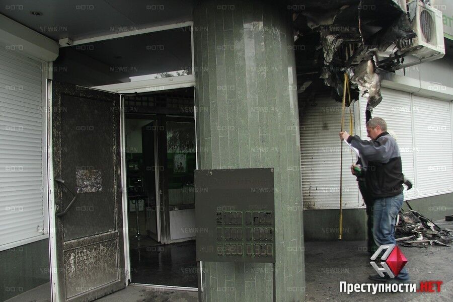 В Николаеве ночью горело отделение банка Коломойского