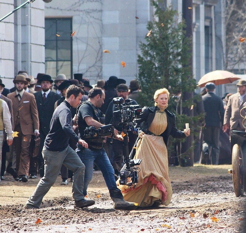 "Багровый пик": фото со съемок костюмного хоррора Гильермо дель Торо