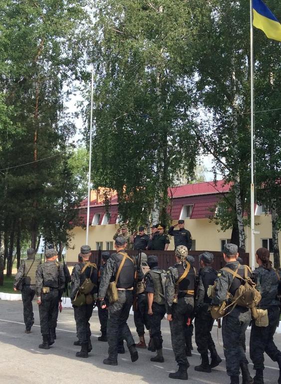 Второй батальон Нацгвардии заступил на боевые посты вокруг Славянска