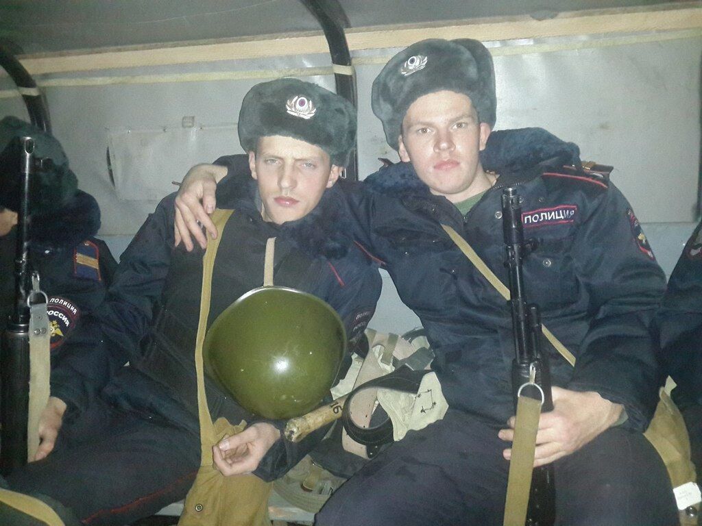 На стороне террористов "ДНР" воюет полицейский-нацист из России