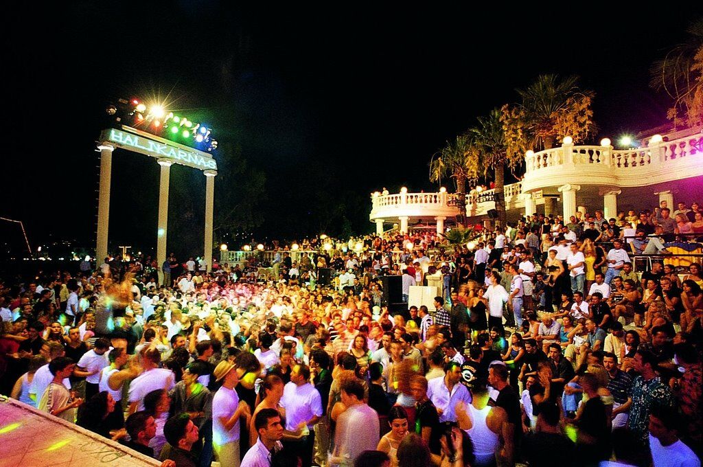 Топ-10 самых знаменитых в мире дискотек