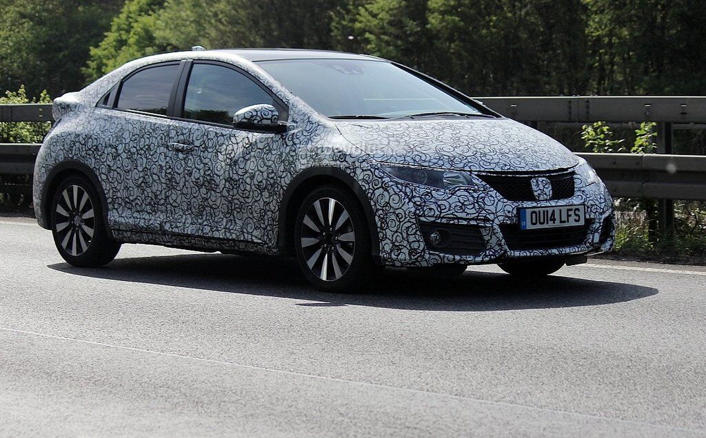 Хонда обновит свой космический хетчбэк