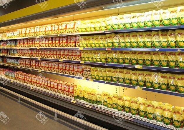 У кримських супермаркетах залишилися тільки соуси, елітна ковбаса і алкоголь. Фотофакт