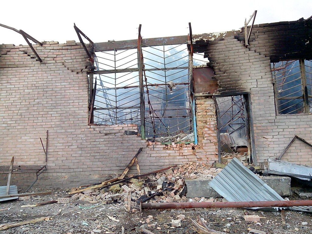 Террористы обстреляли жилые массивы в Амвросиевке – штаб АТО