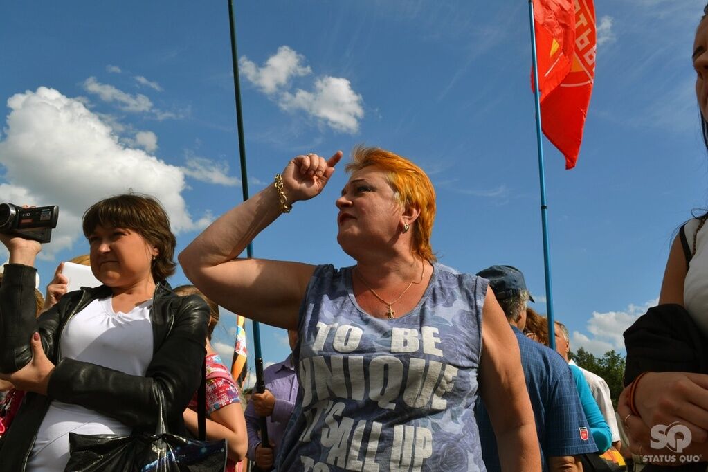 У Харкові близько 300 осіб вийшли вимагати припинення АТО 