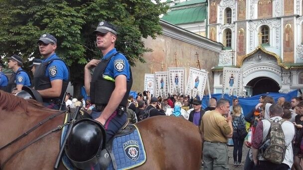 Ситуація біля лаври загострюється: сепаратисти зібралися створювати "Київську народну республіку"