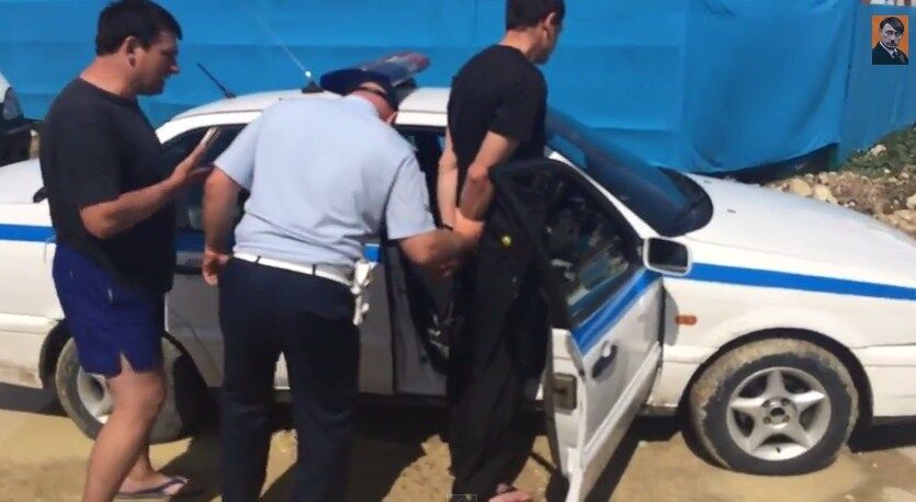 В окупованому Криму п'яні поліцейські влаштували гонки. Відеофакт