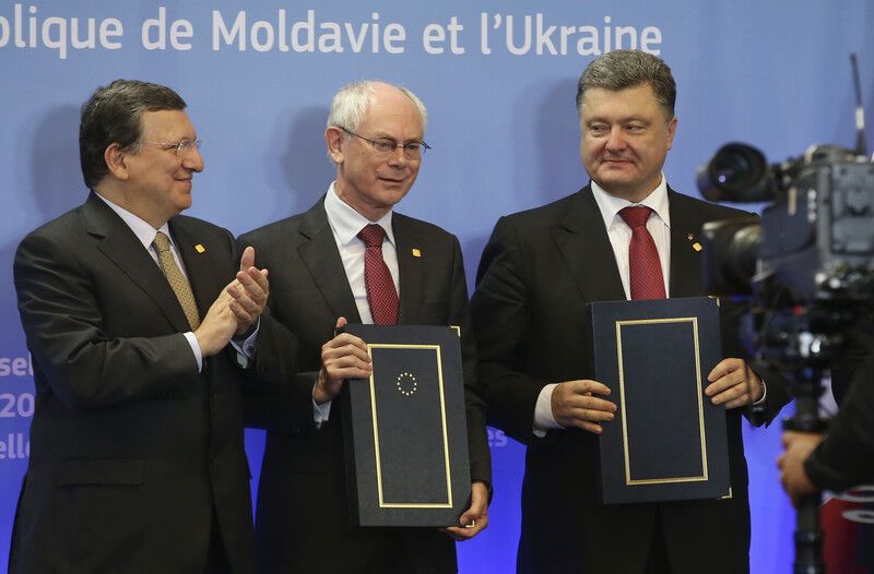 Украина подписала экономическую часть Ассоциации с ЕС. Фоторепортаж