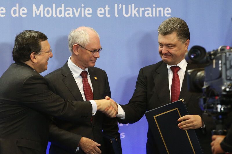 Україна підписала економічну частину Асоціації з ЄС. Фоторепортаж