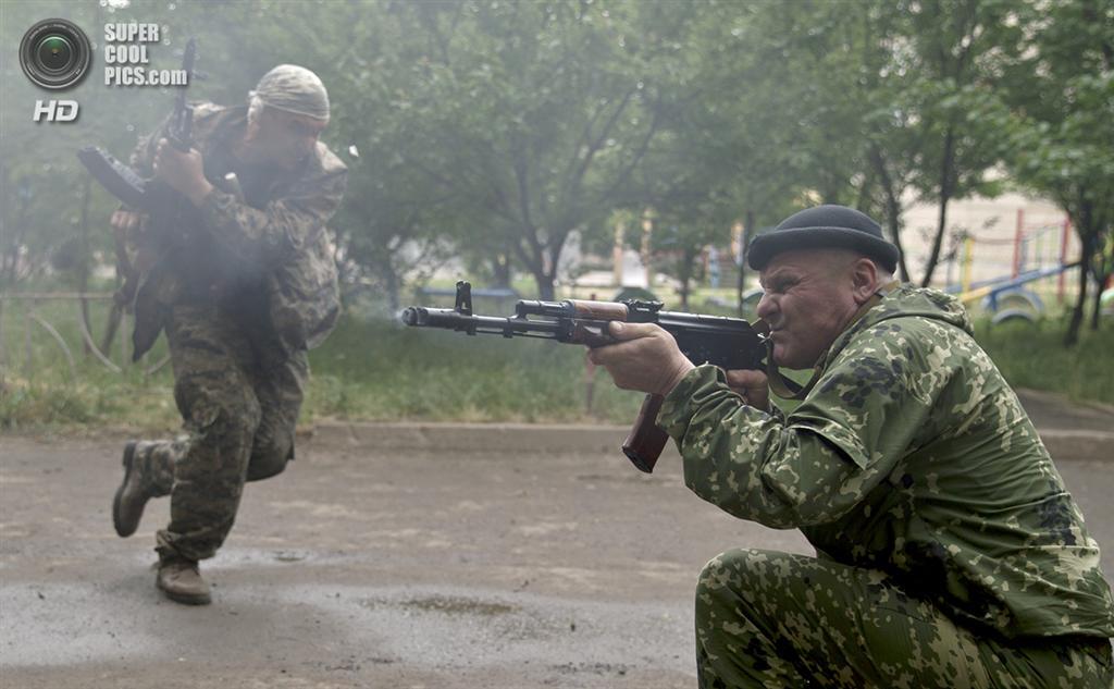 Обстановка в Луганске. Фоторепортаж