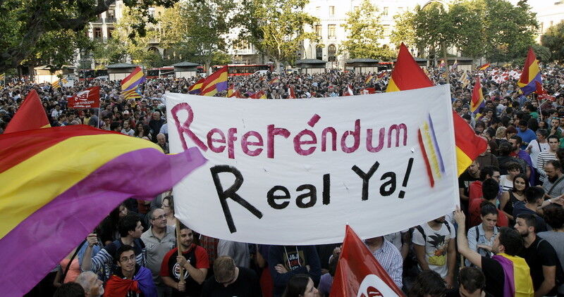 Тисячі іспанців вийшли на вулиці з вимогою провести референдум про долю монархії