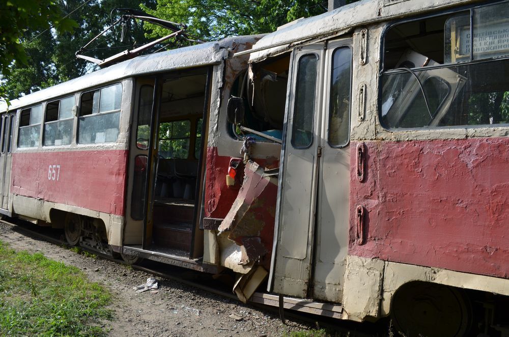 В Харькове в ДТП попали два трамвая: пострадали 12 человек