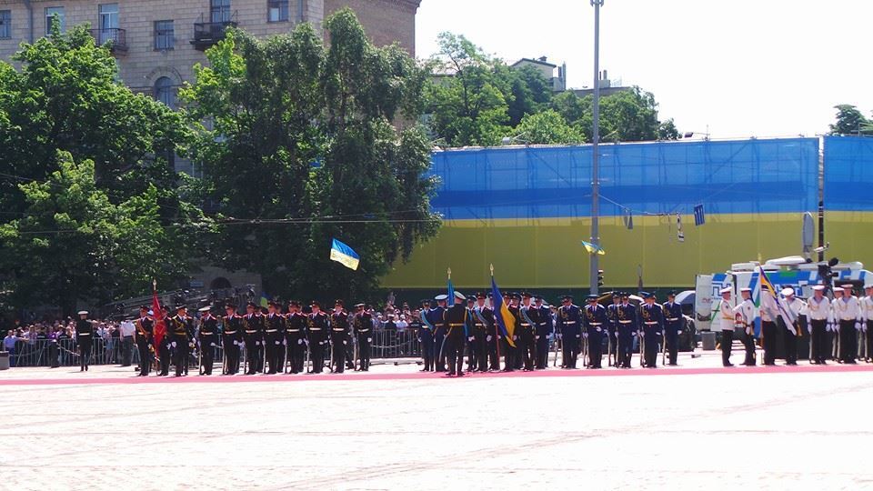 Порошенко зустрівся з Збройними силами України