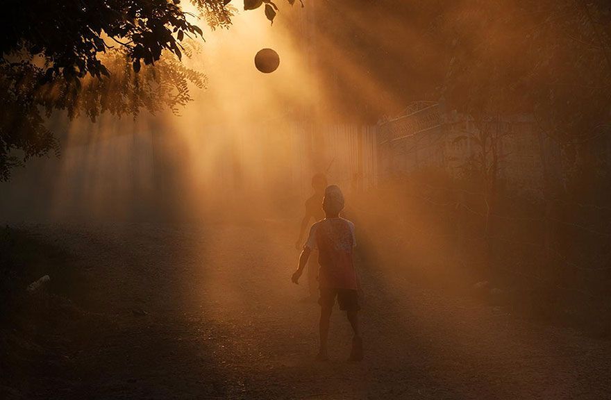 Учимся радоваться жизни у детей. Фото счастья со всей планеты