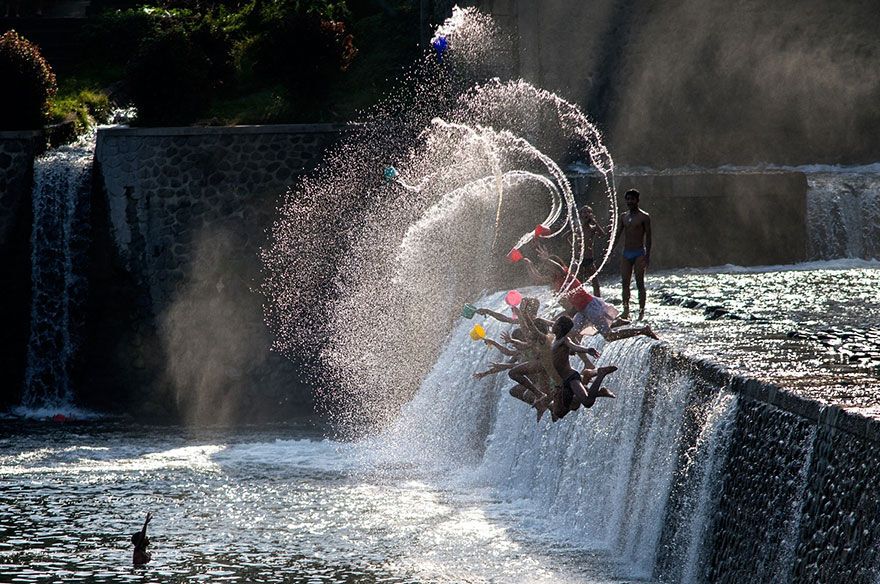 Учимся радоваться жизни у детей. Фото счастья со всей планеты