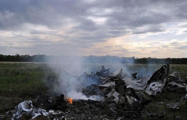 Збитий літак Ан-26 жителі Луганської області розібрали на металобрухт