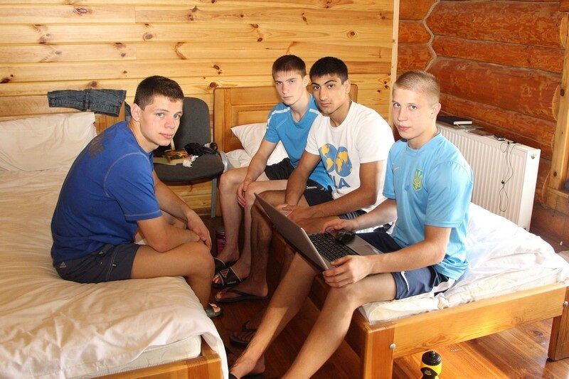 Молодых спортсменов из Донбасса пригласили тренироваться под Киевом