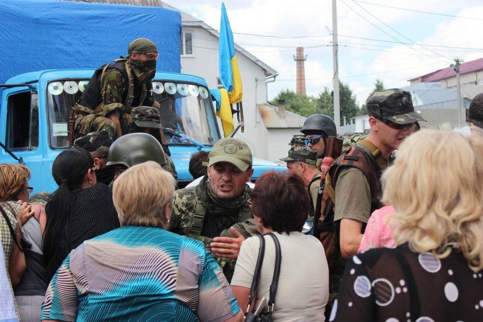 В Тернополе матери военных кидались под колеса автобусов с их сыновьями