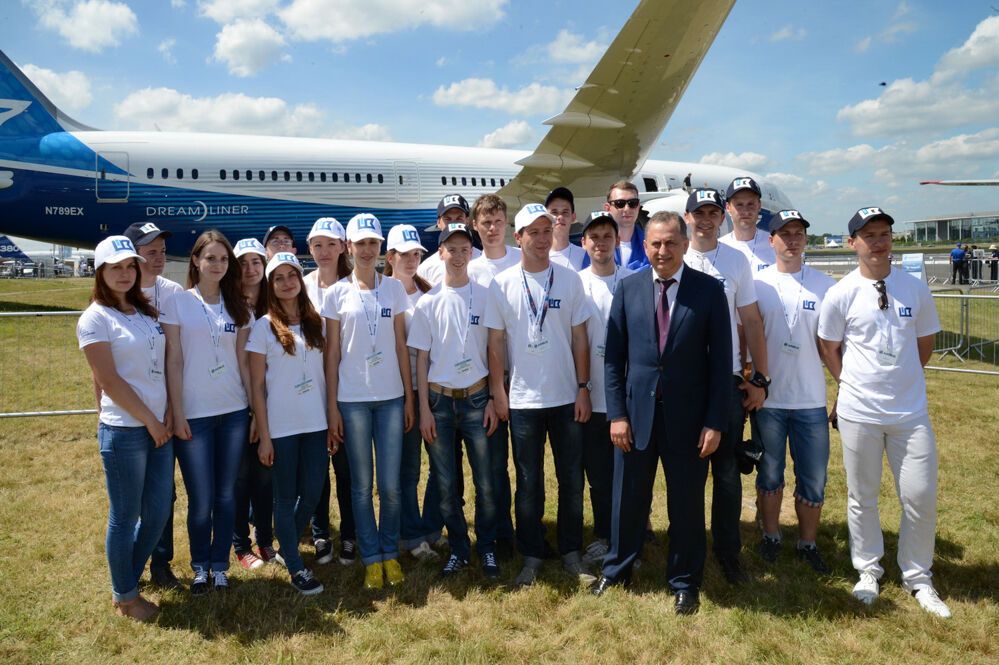  Airbus в Лондоні показав українським студентам свою святая святих