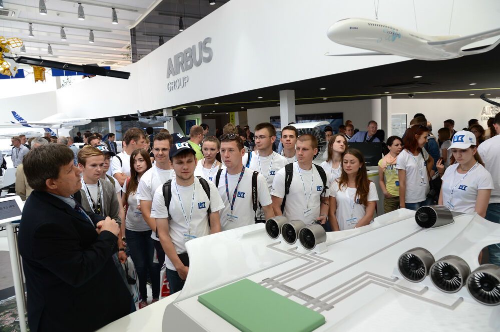  Airbus в Лондоні показав українським студентам свою святая святих