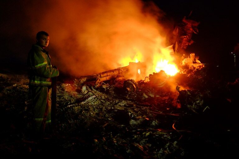 Страшные кадры сбитого самолета в Донецкой области