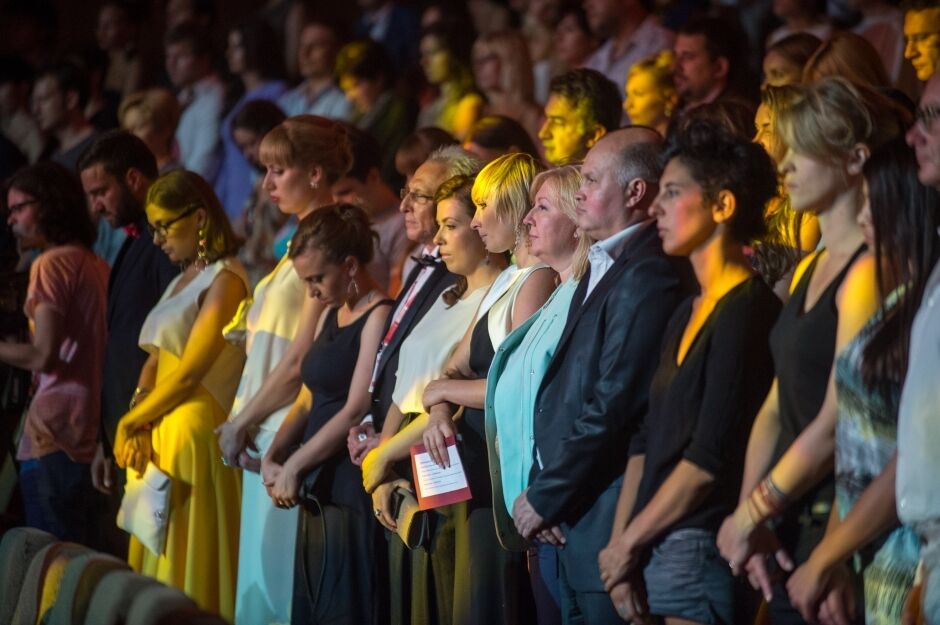 Одесса 2014: победили девушки со степлерами 