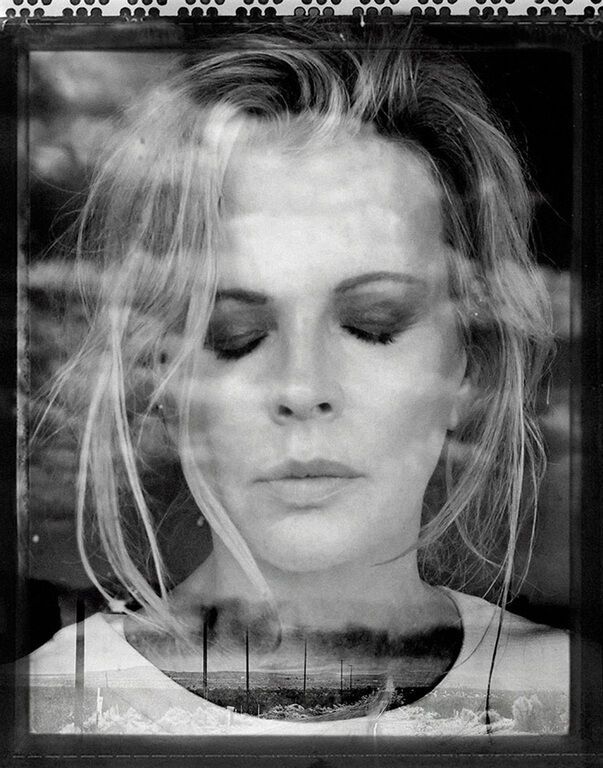 "Старушка" Ким Бейсингер в свежей фотосессии