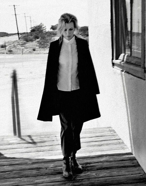 "Старушка" Ким Бейсингер в свежей фотосессии