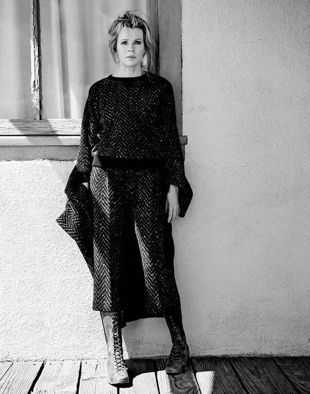 "Старушка" Ким Бейсингер в свежей фотосессии