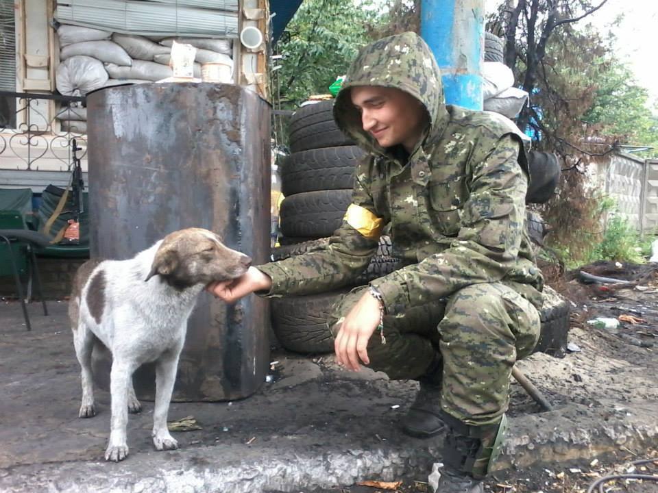 Самые младшие боевые товарищи украинских солдат