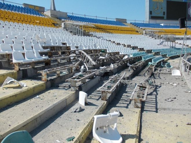 В Луганске обстреляли стадион "Зари"