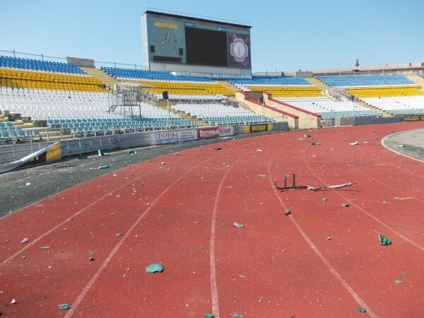 В Луганске обстреляли стадион "Зари"